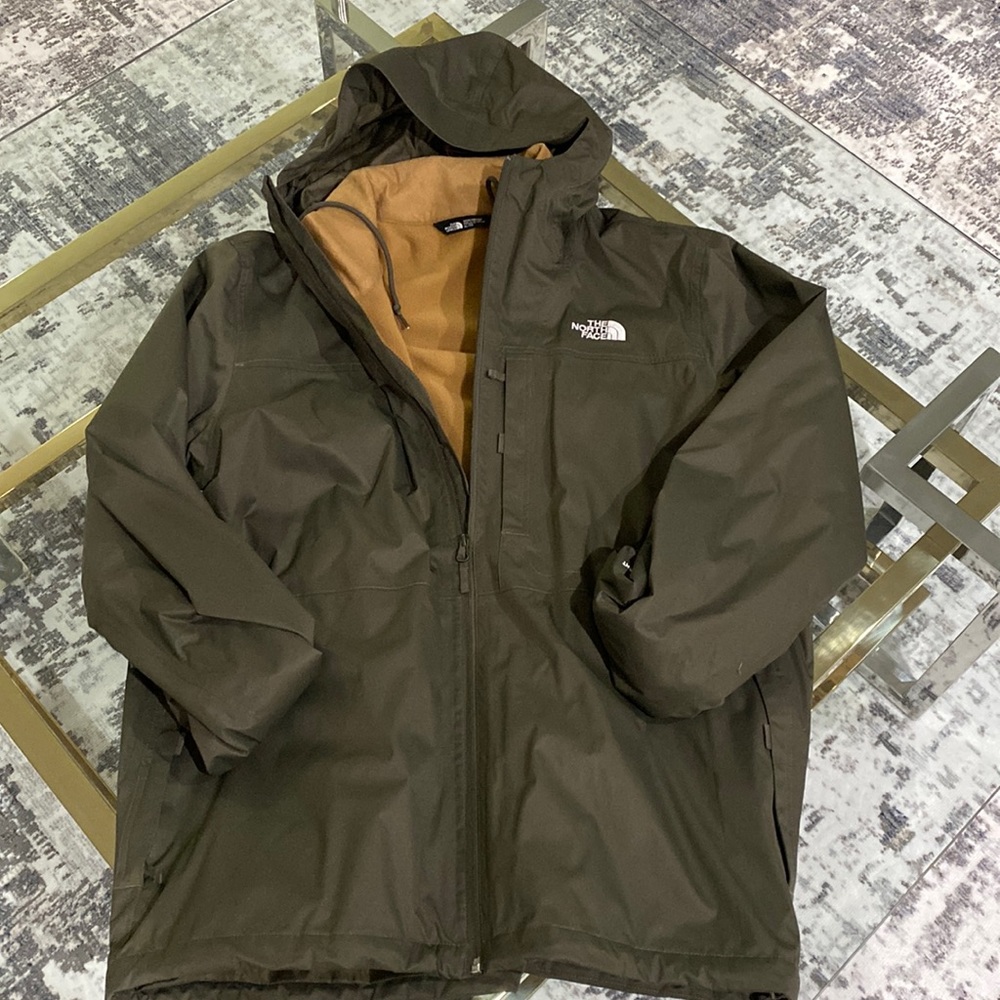 Men’s XL The North Face Fleece lined Parka.  Hunter Green